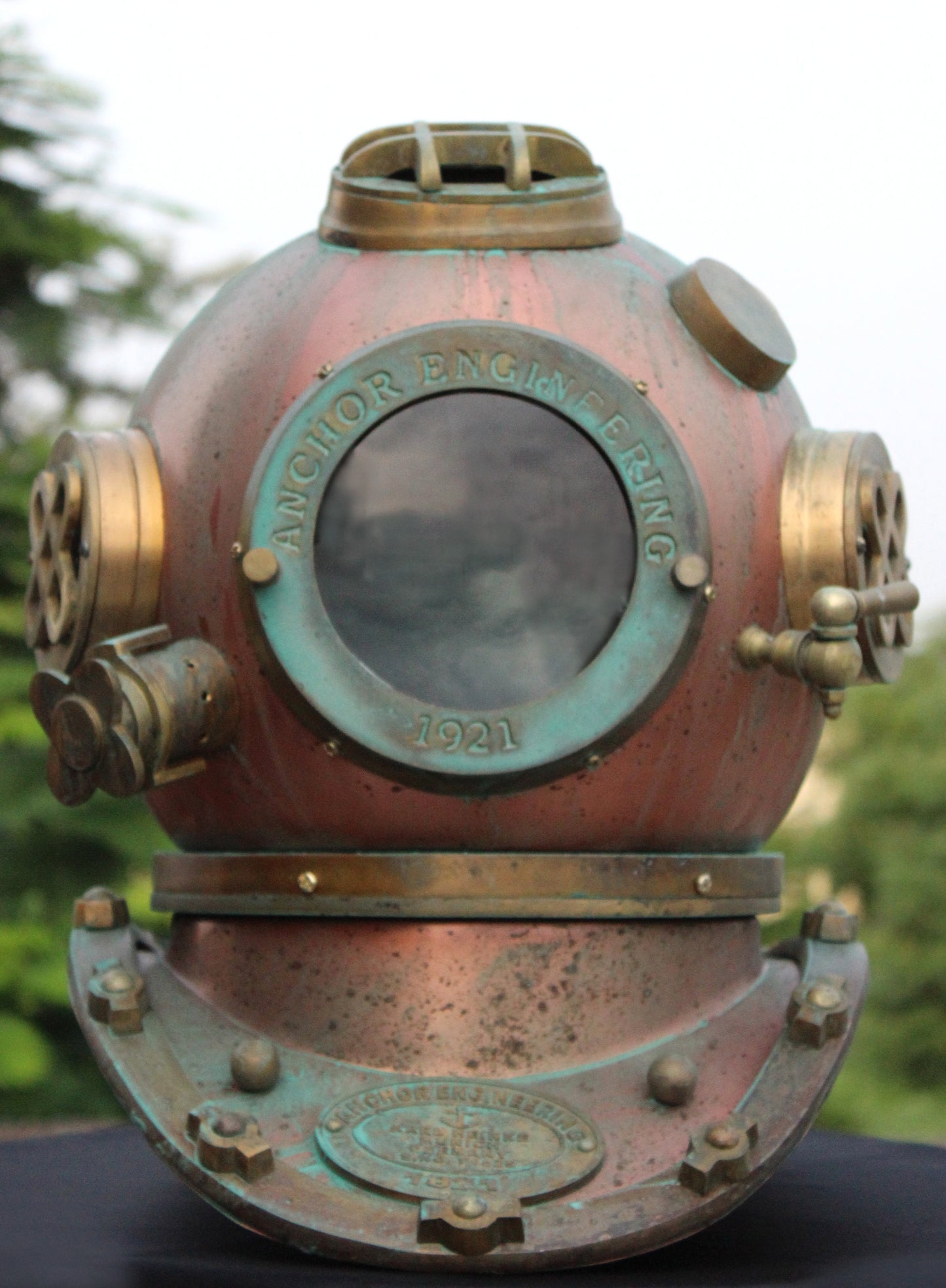 WAKHRZ ( Mark V ) Vintage American US – Navy Diving Helmet.