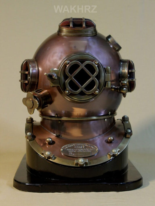 American US-NAVY Diving Helmet ( Mark V ).