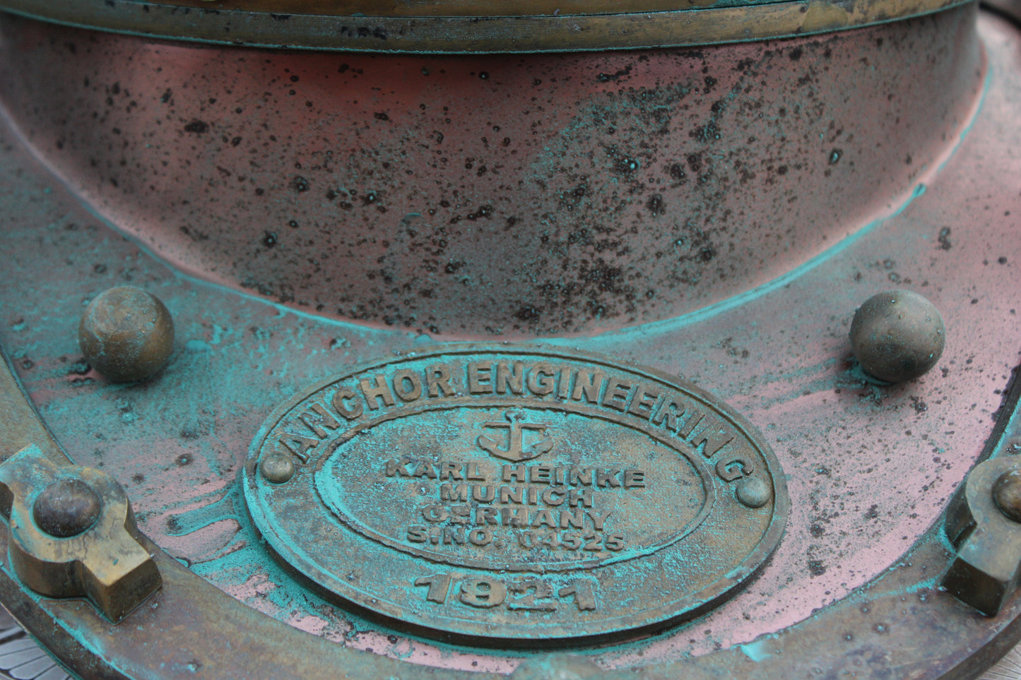 WAKHRZ ( Mark V ) Vintage American US – Navy Diving Helmet.