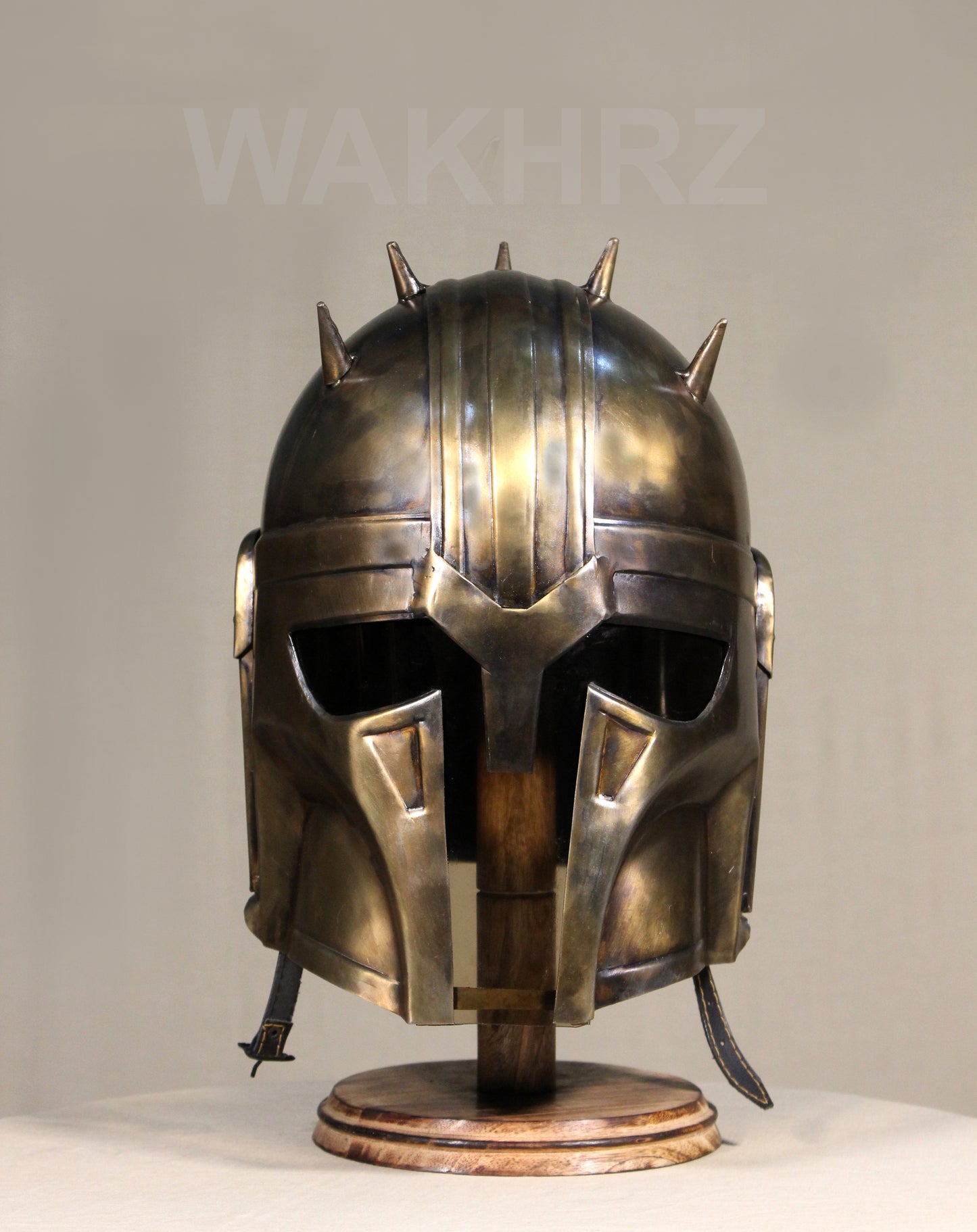 WAKHRZ MANDOLORIAN STAR WAR COSPLAY BOBA FETT HELMET WITH BASE.