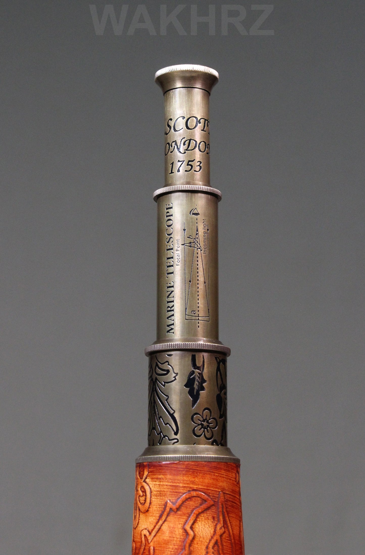 WAKHRZ SCOTT LONDON 1753 TELESCOPE WITH LEATHER BOX.