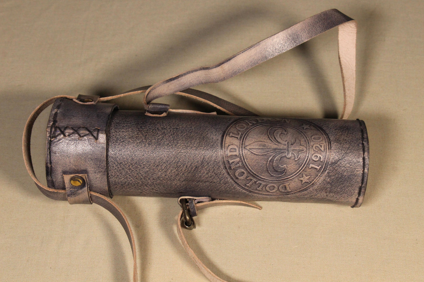 WAKHRZ SHINY BRASS DOLLOND LONDON TELESCOPE WITH SIDE LEATHER BOX.
