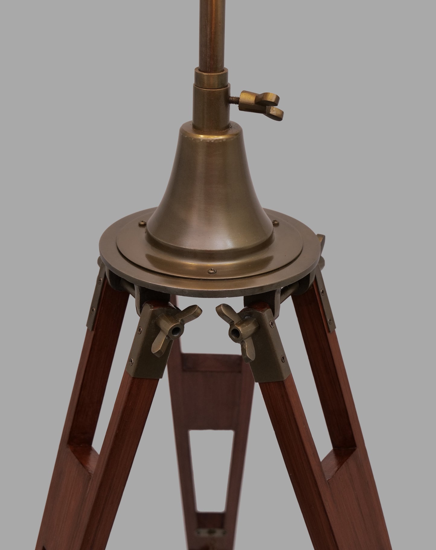 WAKHRZ Floor Dummy Fan Lamp With Wooden Stand.