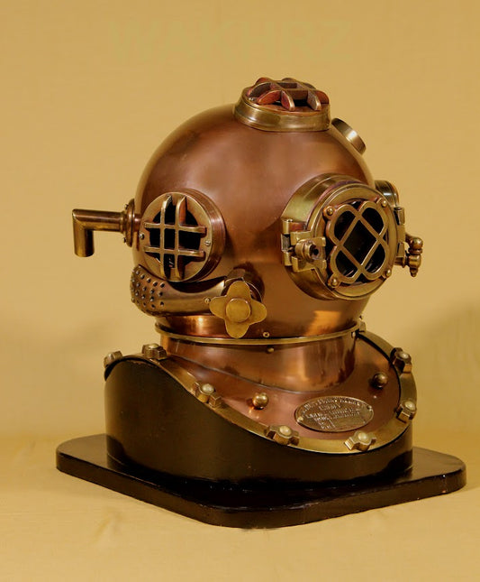 American US-NAVY Diving Helmet ( Mark V ).