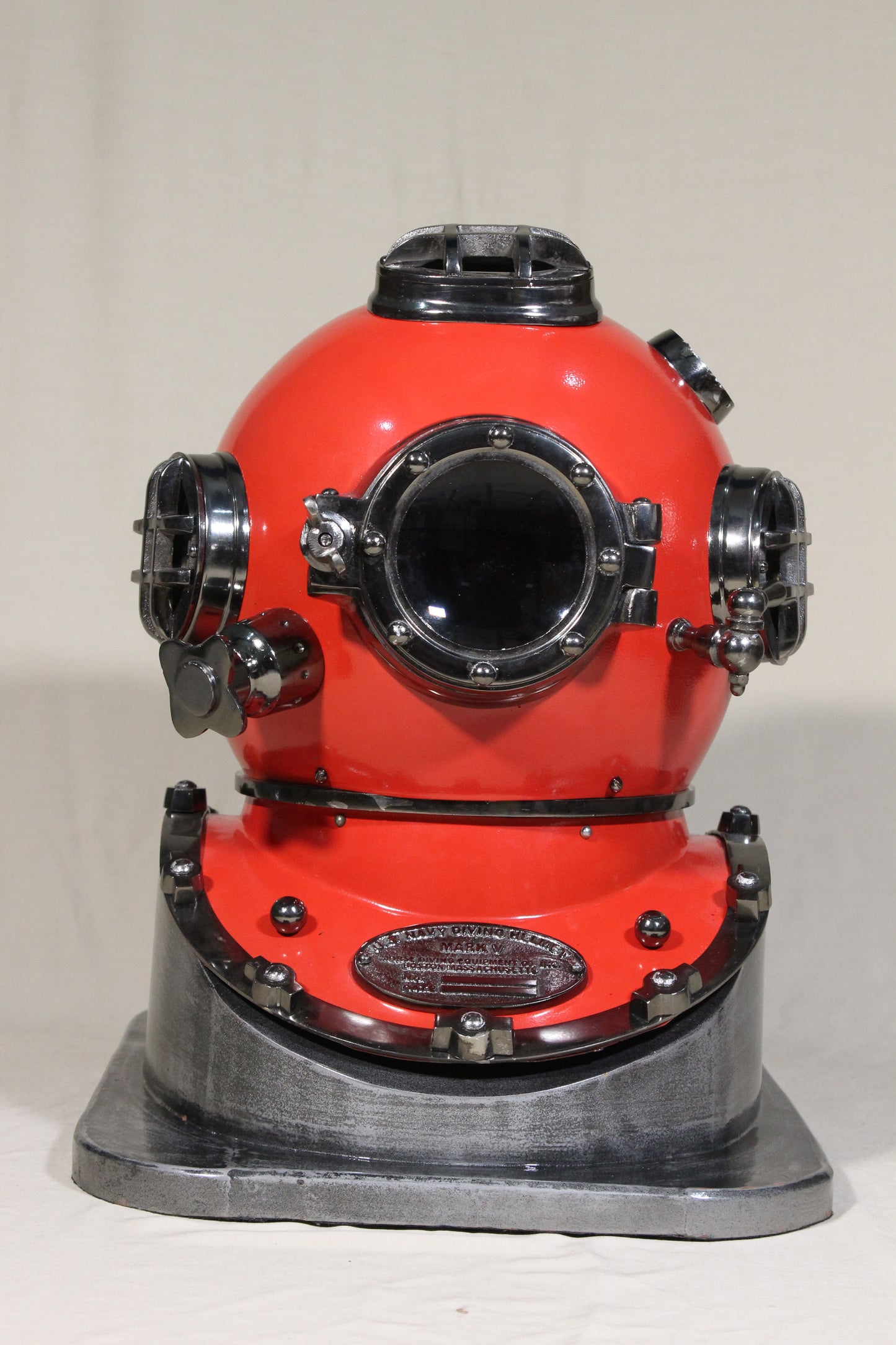 WAKHRZ ( Mark V ) American US – Navy Diving Helmet with Base.