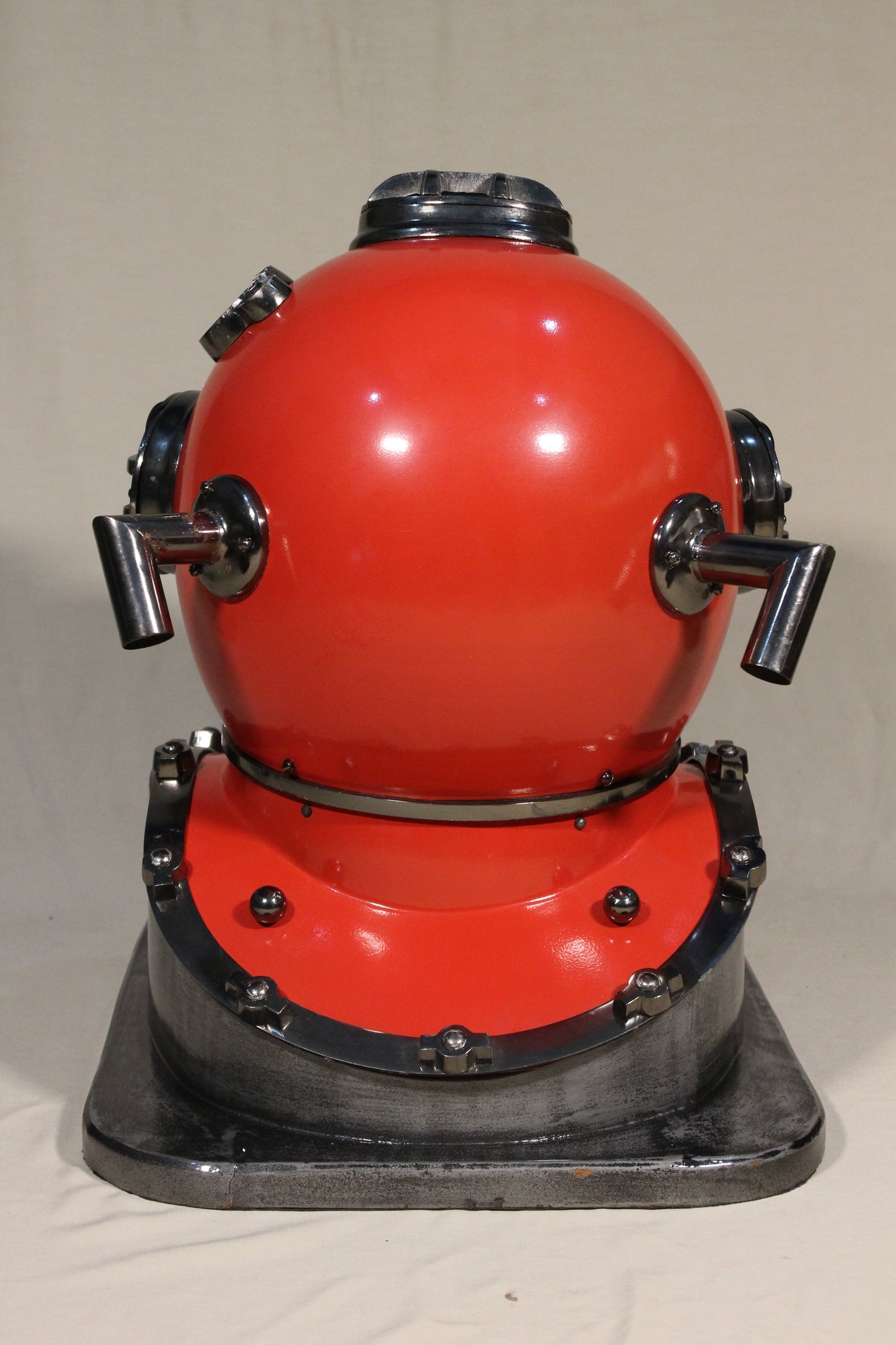 WAKHRZ ( Mark V ) American US – Navy Diving Helmet with Base.