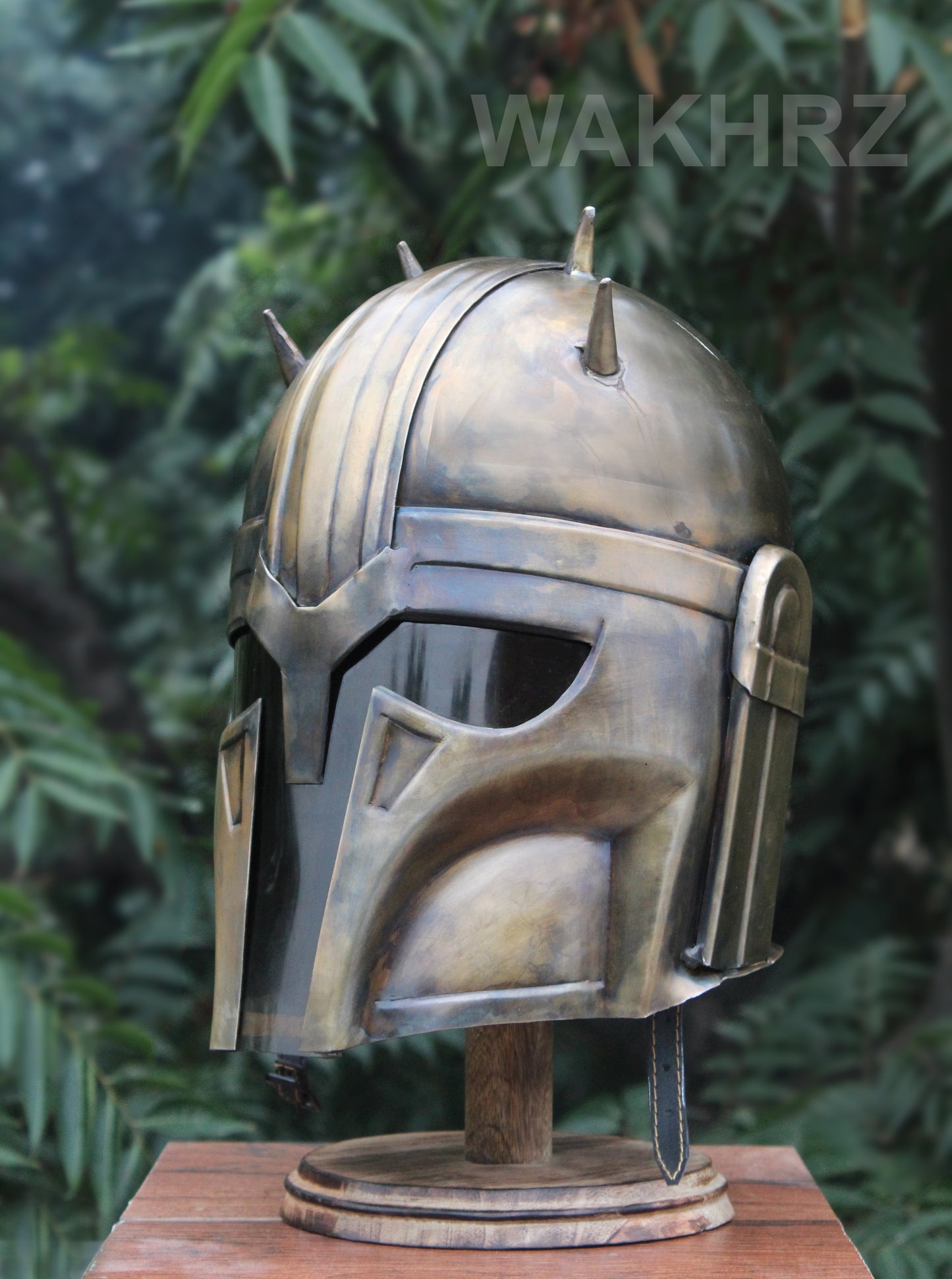 WAKHRZ MANDOLORIAN STAR WAR COSPLAY BOBA FETT HELMET WITH BASE.