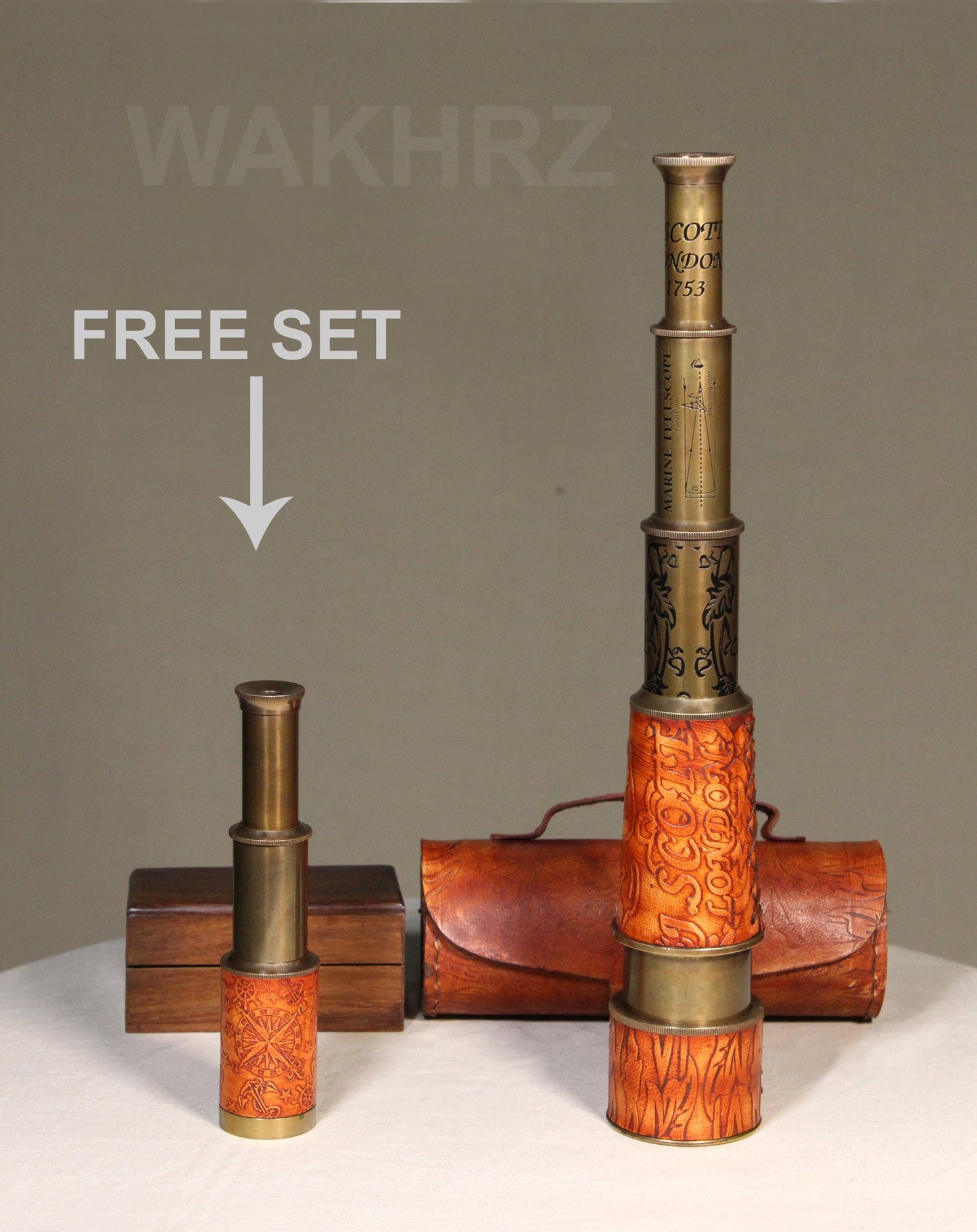 WAKHRZ SCOTT LONDON 1753 TELESCOPE WITH LEATHER BOX.