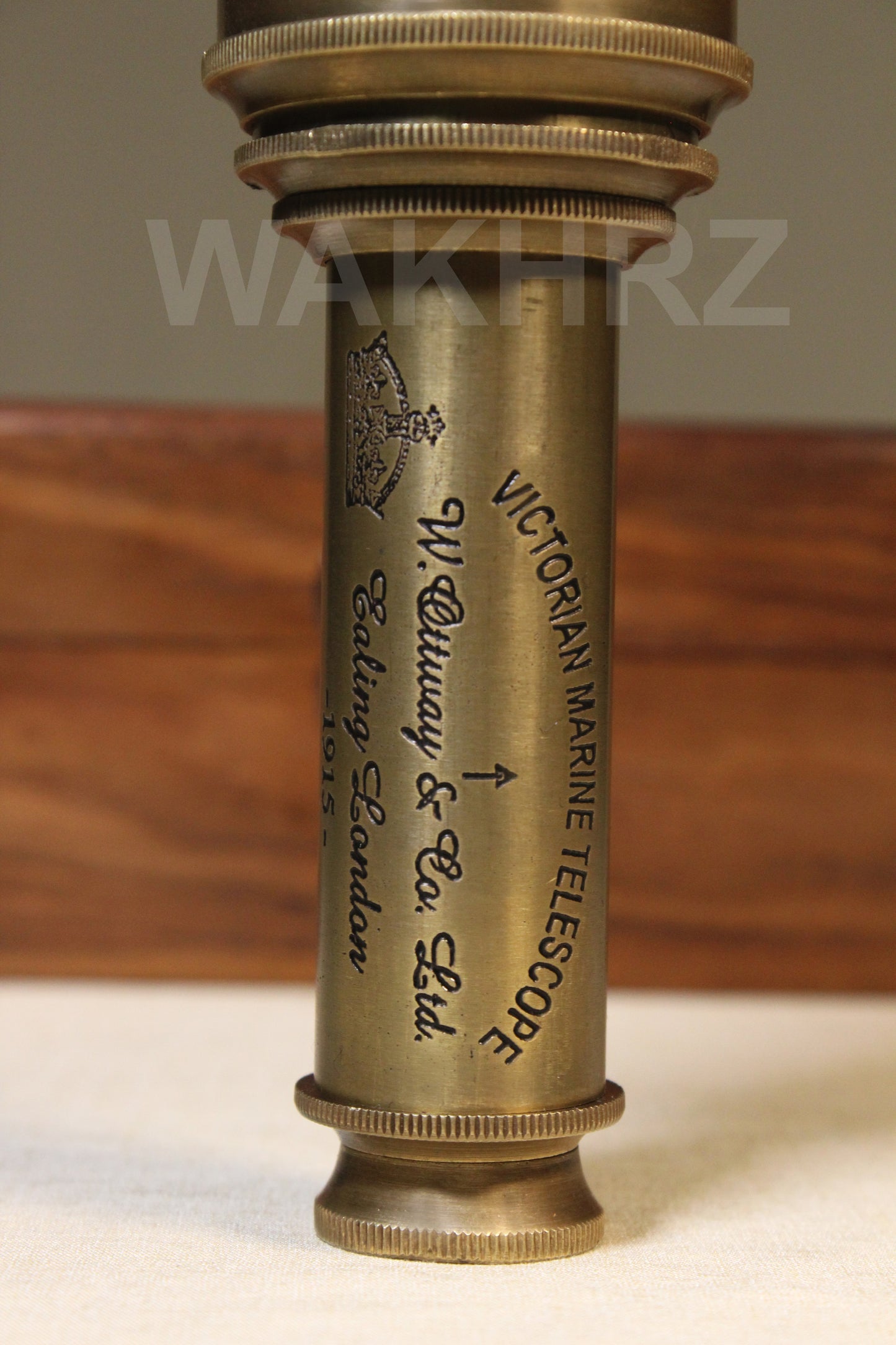 WAKHRZ BRASS VICTORIAN MARINE TELESCOPE WITH WOODEN BOX.